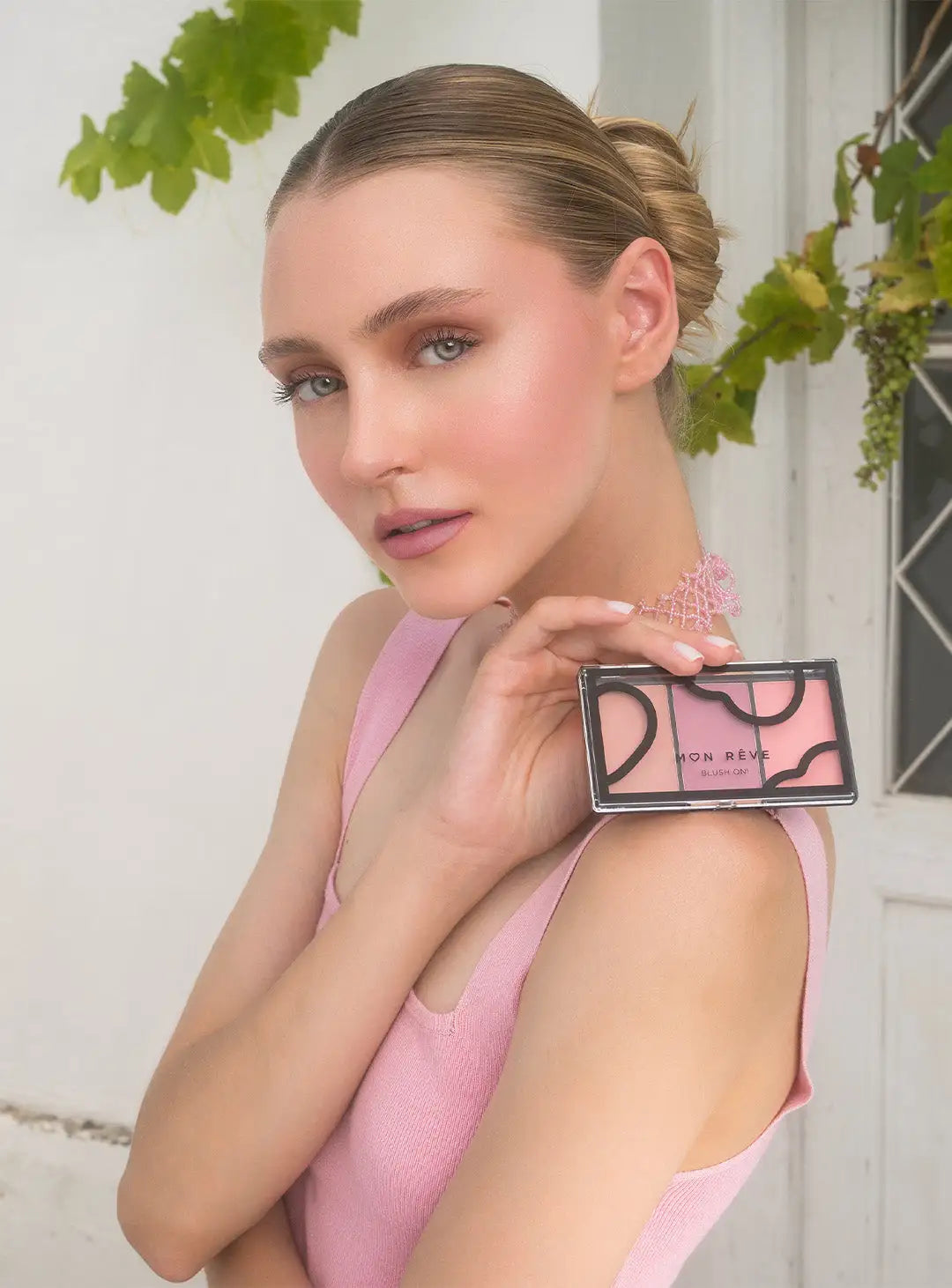 palitra-s-haylaytar-kontur-i-ruzh-blush-on