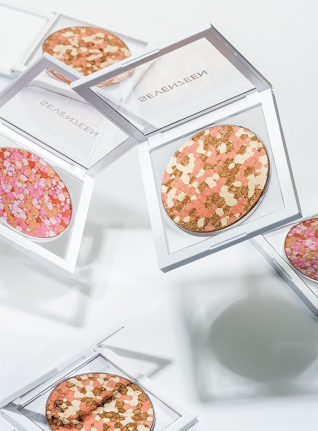 haylaytar-za-litse-magic-glow-highlighter