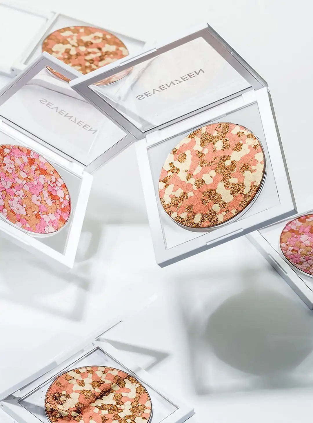 haylaytar-za-litse-magic-glow-highlighter