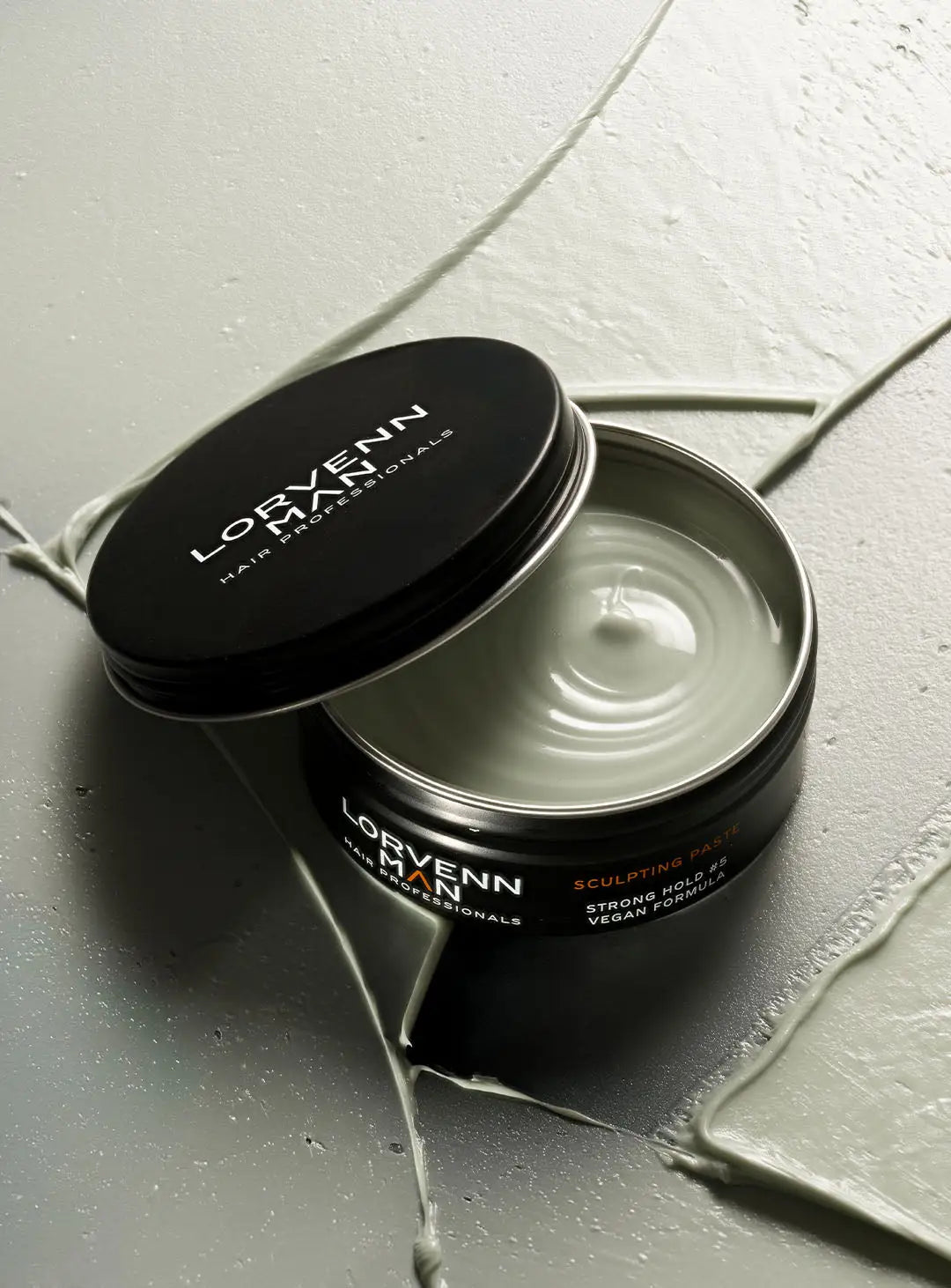 modelirashta-glina-pasta-za-kosa-s-matov-efekt-za-mazhe-sculpting-paste