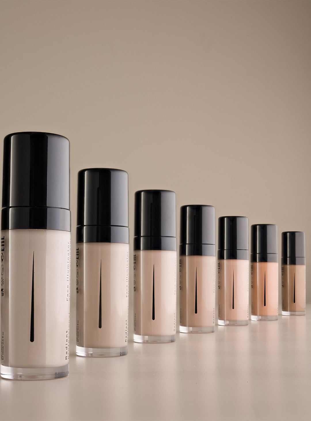 ozaryavasht-techen-korektor-s-hialuronova-kiselina-face-illuminator-all-over