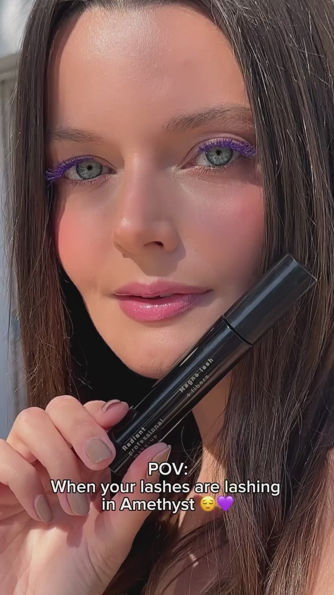 Зареждане на видео Спирала за обемни и дълги мигли Magna Lash Mascara