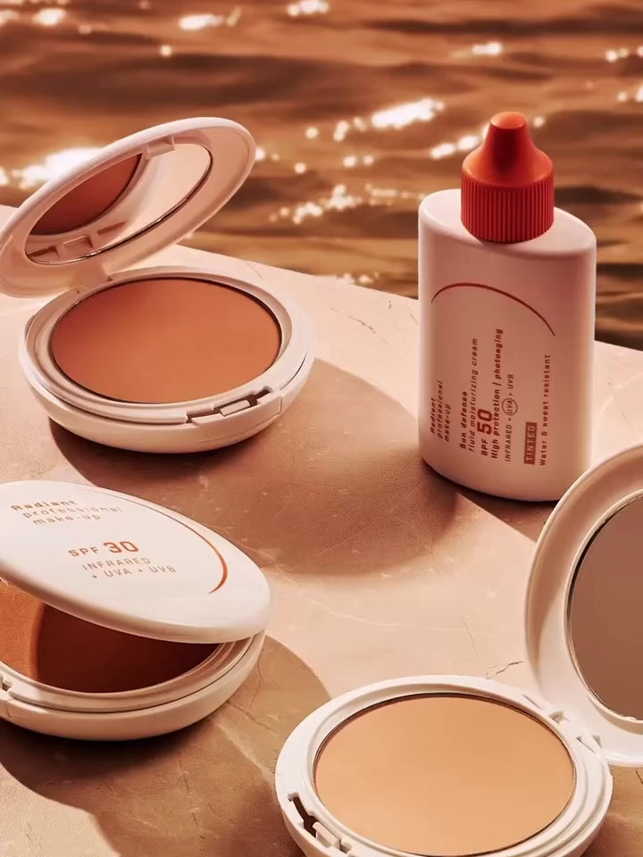 Зареждане на видео Слънцезащитен крем с цвят Sun Defense Fluid Moisturizing Cream SPF50 