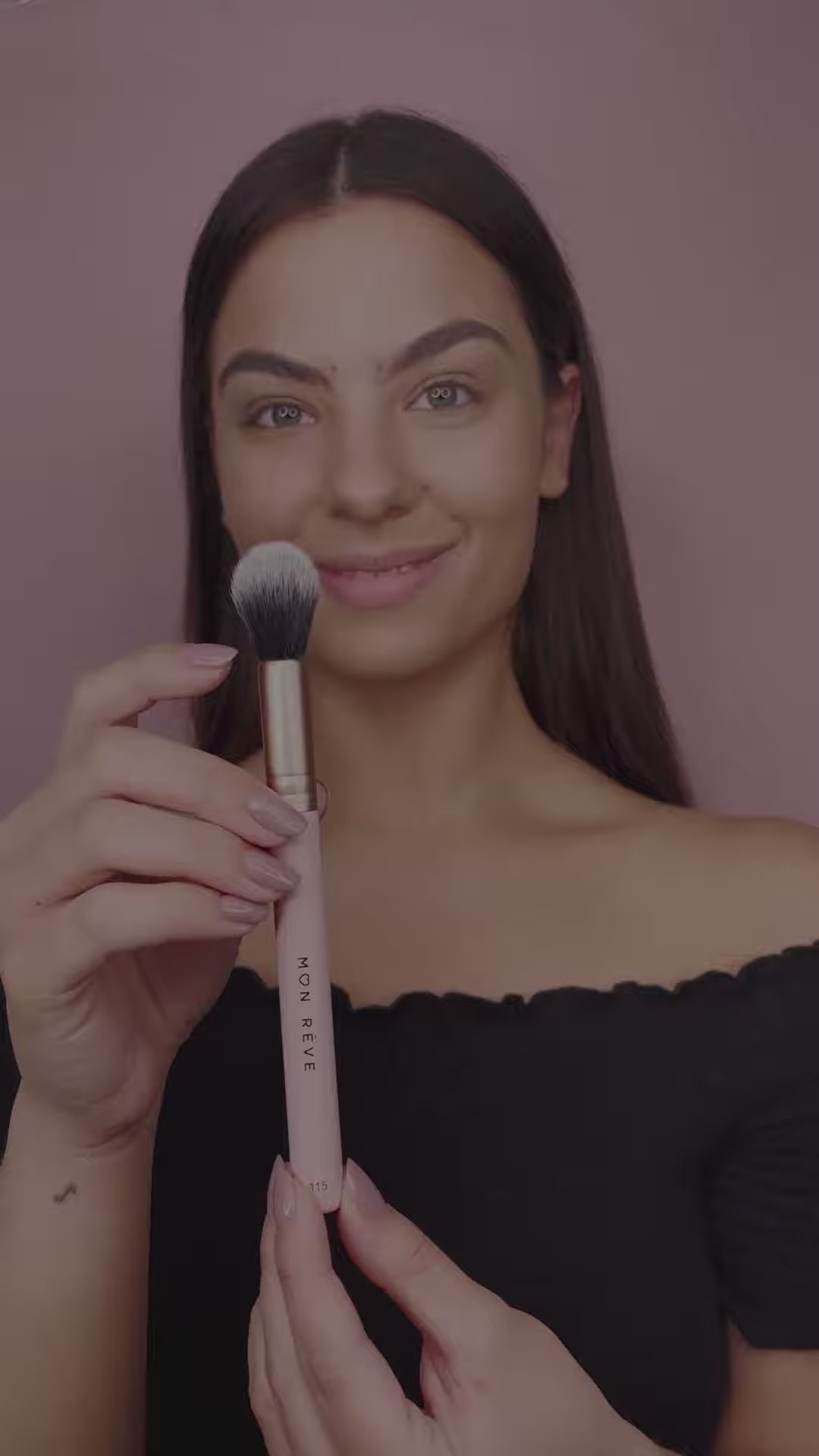 Зареждане на видео Четка за коректор 115 Concealer Brush