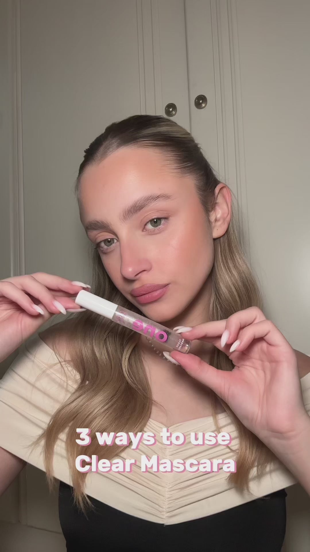 Зареждане на видео Прозрачна спирала за мигли One Mascara