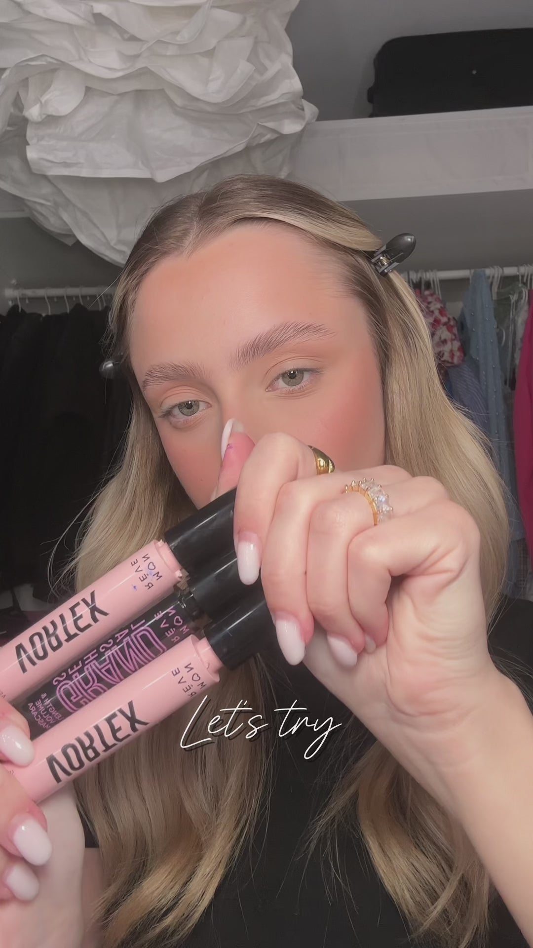 Зареждане на видео Спирала за обем Vortex Mascara