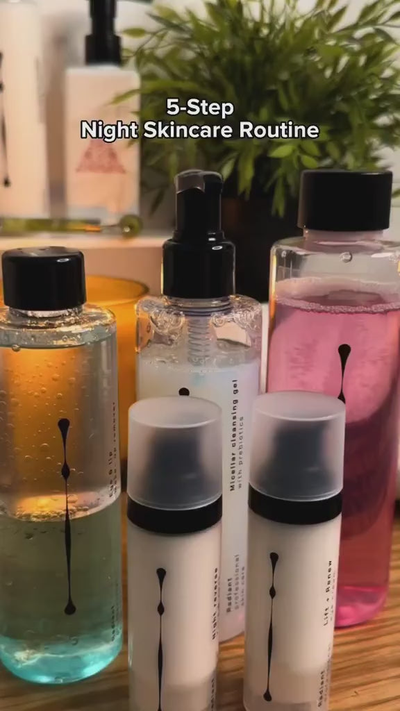 Зареждане на видео Двуфазен лосион за премахване на грим Eye &amp; Lip Make Up Remover