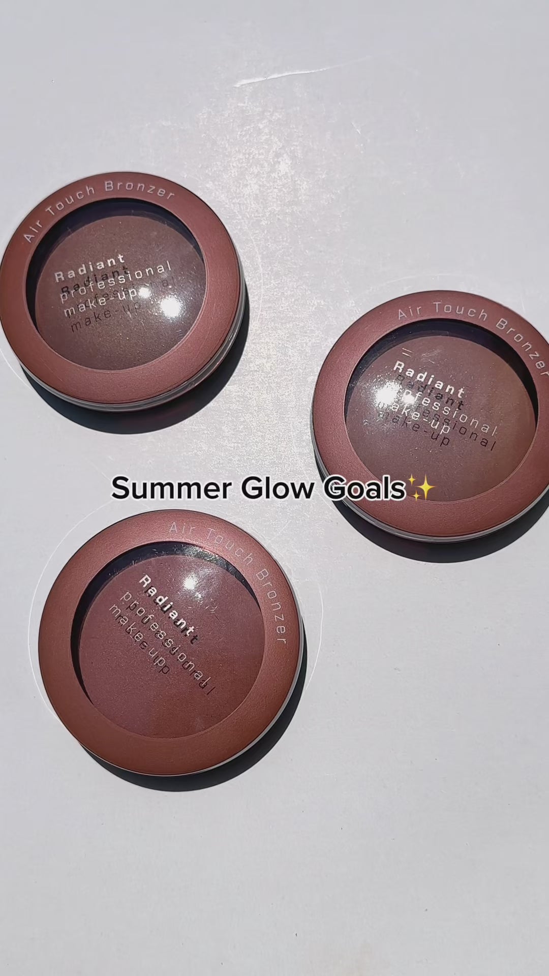 Зареждане на видео Бронзираща пудра Air Touch Bronzer