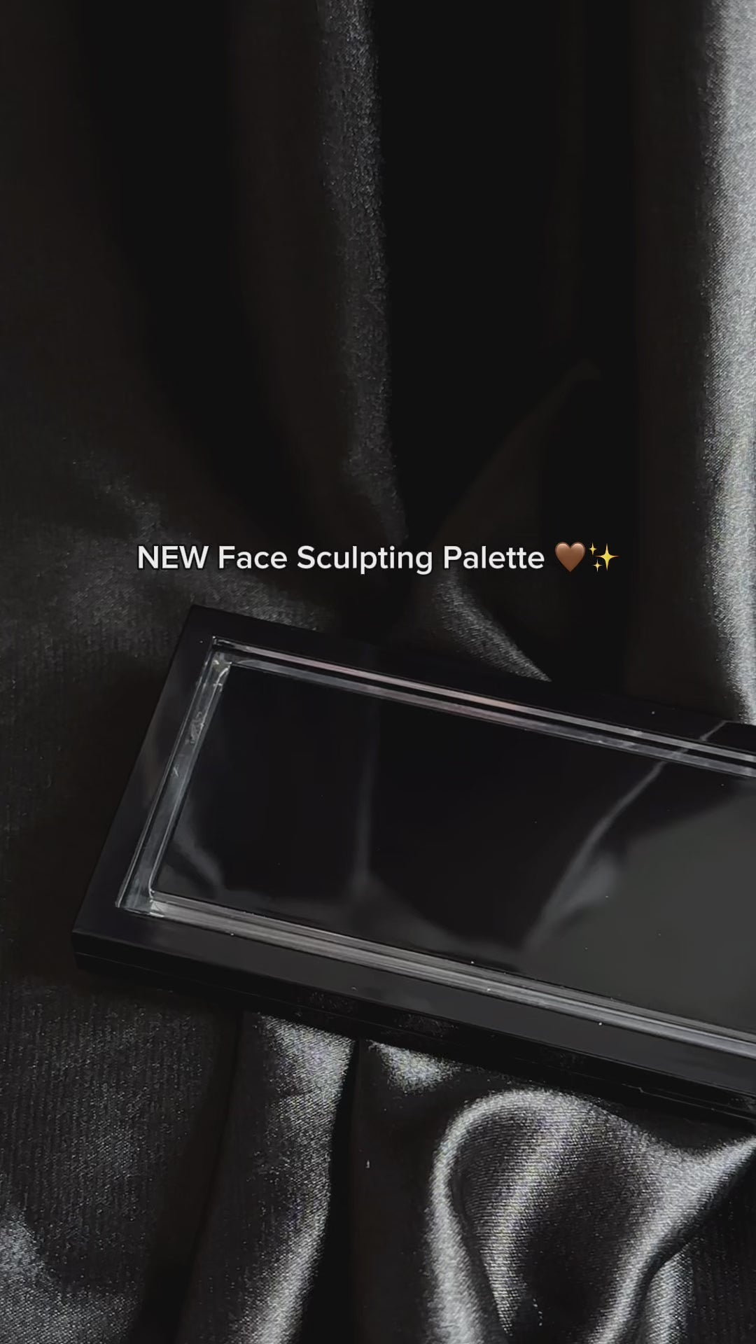Зареждане на видео palitra-za-konturirane-na-litse-face-sculpting-palette