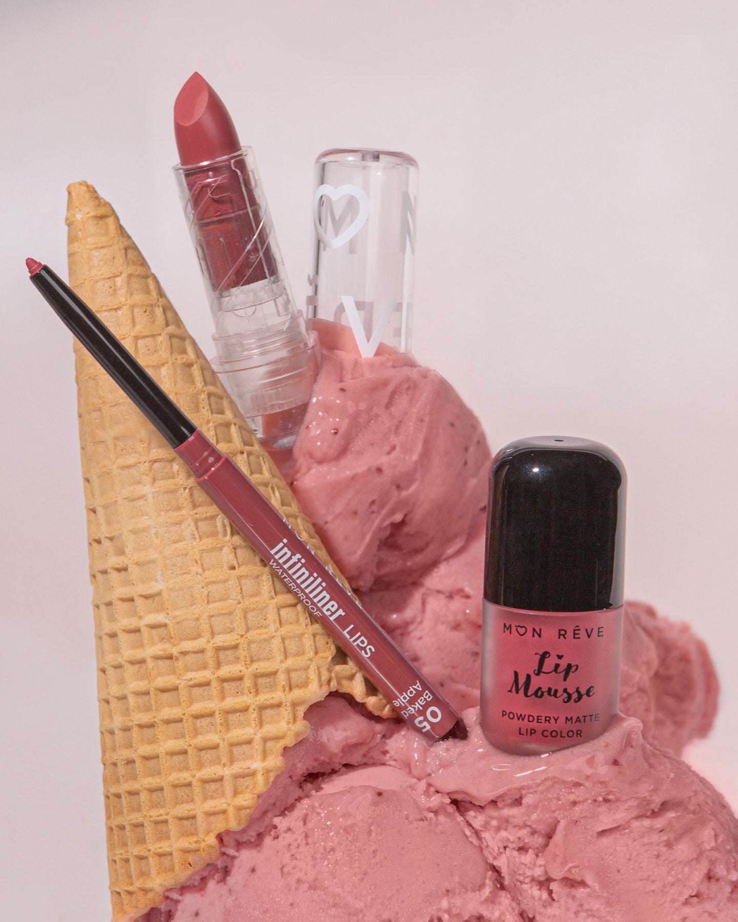 vodoustoychiv-dalgotraen-moliv-za-ustni-infinliner-lips